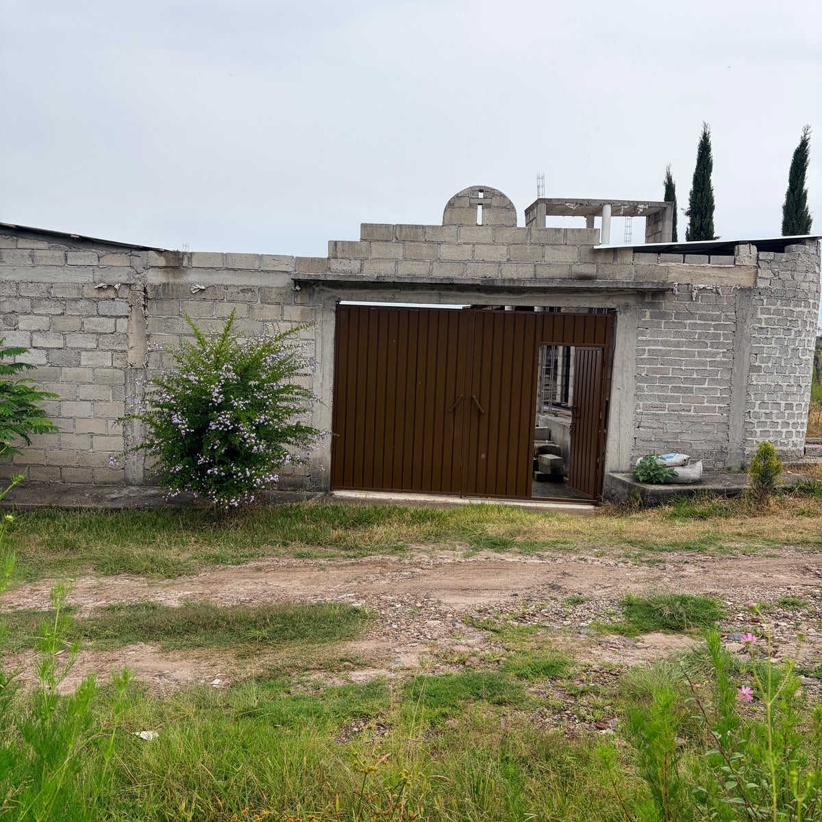 TERRENO BARDEADO EN COLONIA LOS PINO • ZINAPÉCUARO MICHOACÁN
