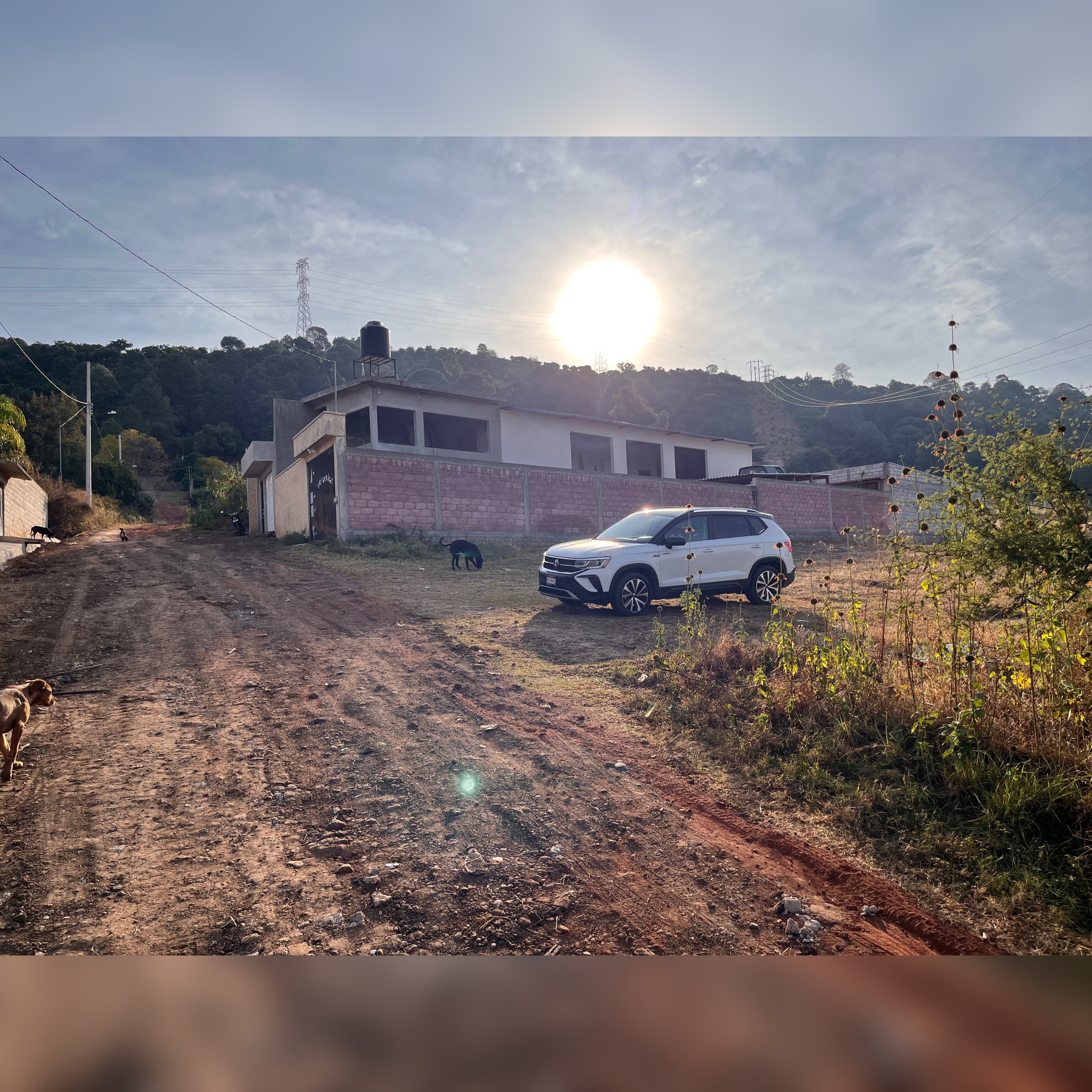 TERRENO EN COLONIA LOS PINOS ZINAPÉCUARO MICHOACÁN