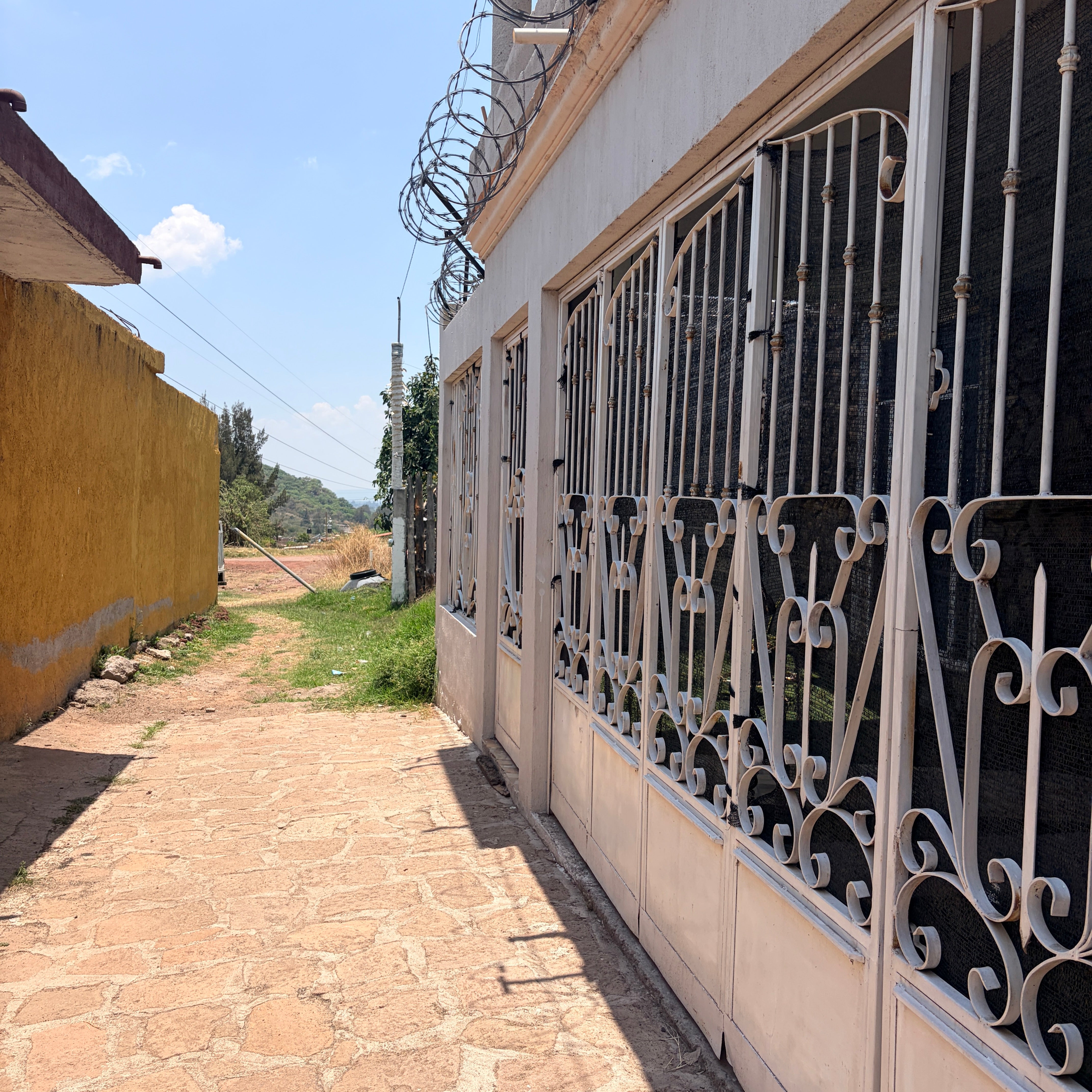 CASA EN ZINAPÉCUARO COL. LÁZARO CÁRDENAS