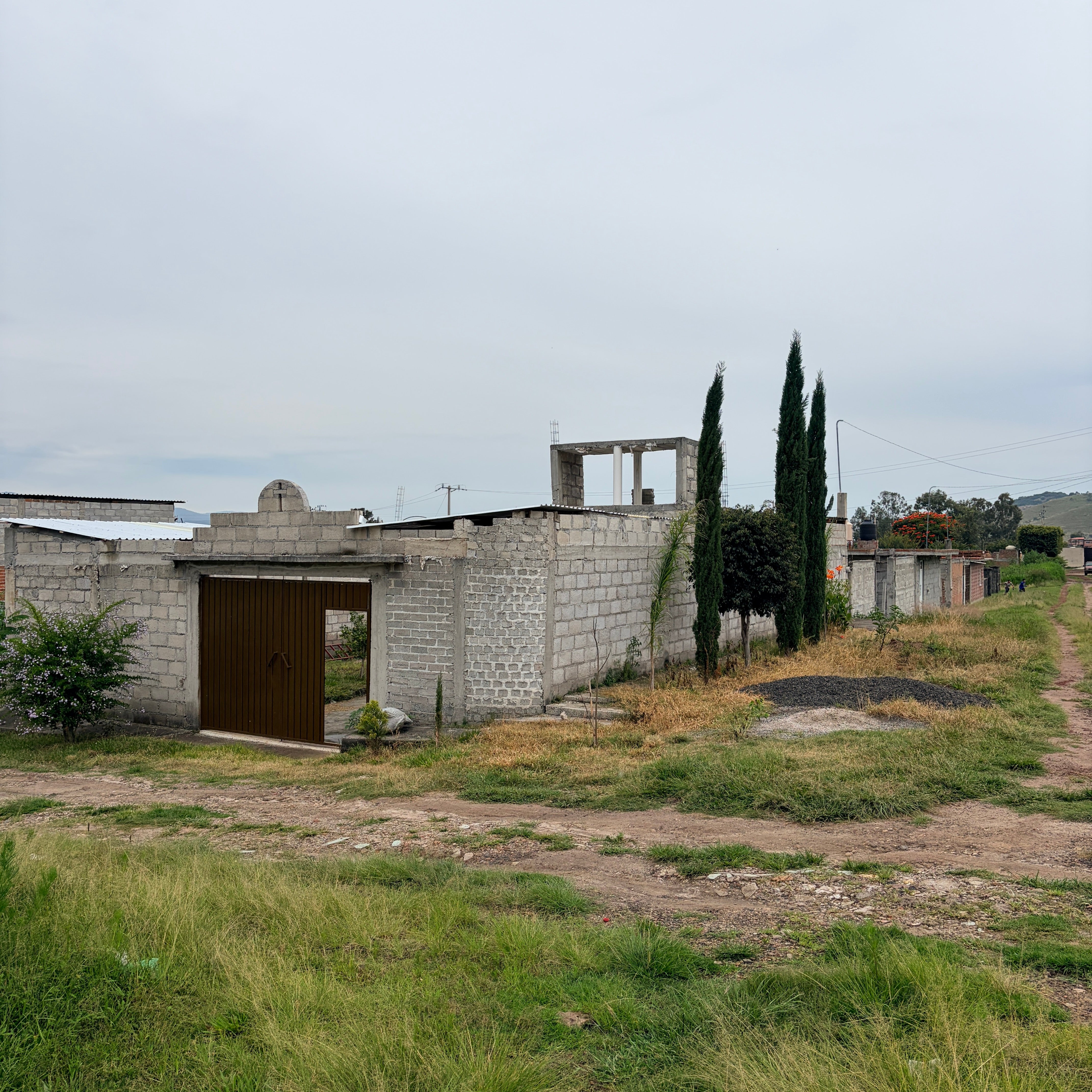 TERRENO BARDEADO EN COLONIA LOS PINO • ZINAPÉCUARO MICHOACÁN