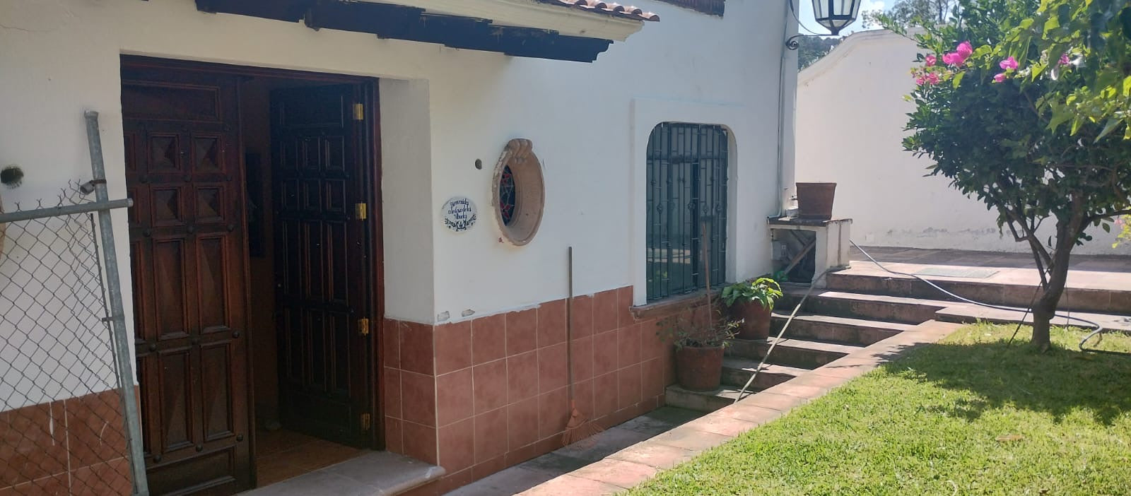 CASA EN ZINAPÉCUARO EN EL FRACCIONAMIENTO RESIDENCIAL DEL BALNEARIO ATZIMBA