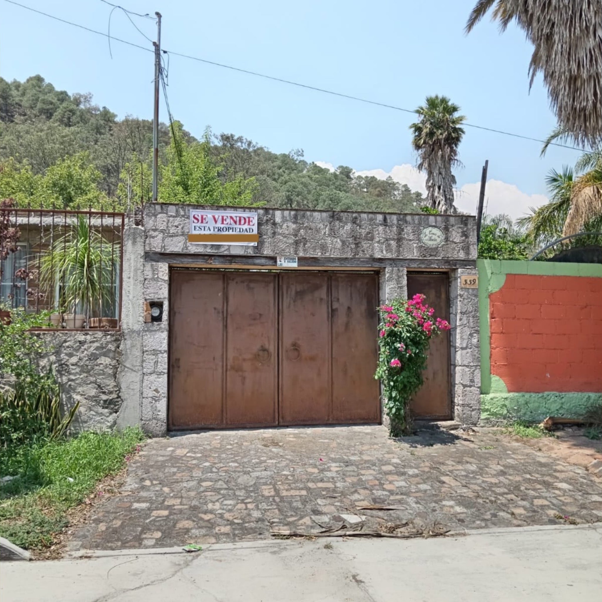 INMUEBLE EN LIBRAMIENTO SUR ZINAPÉCUARO MICHOACÁN