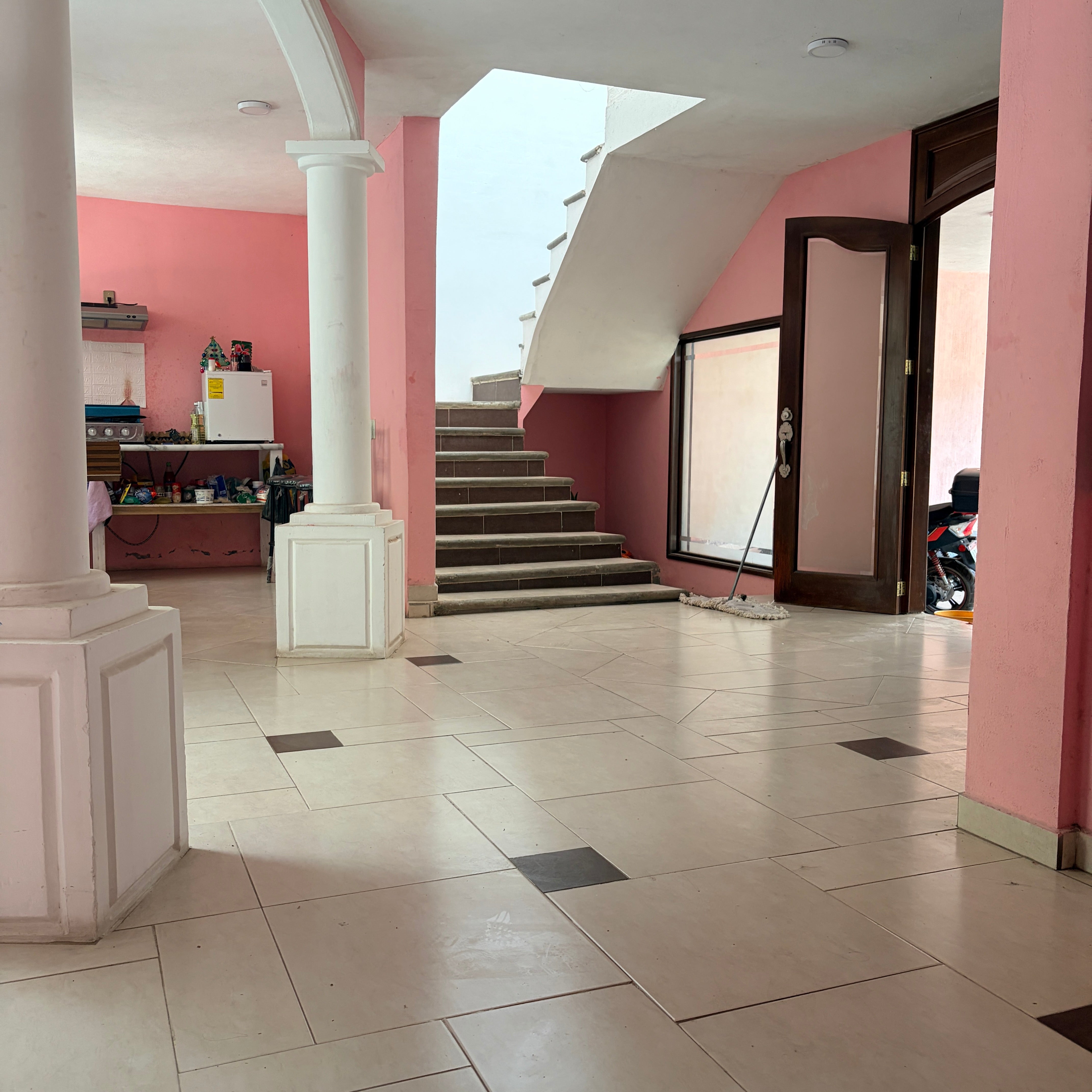 CASA EN ZINAPÉCUARO COL. LÁZARO CÁRDENAS
