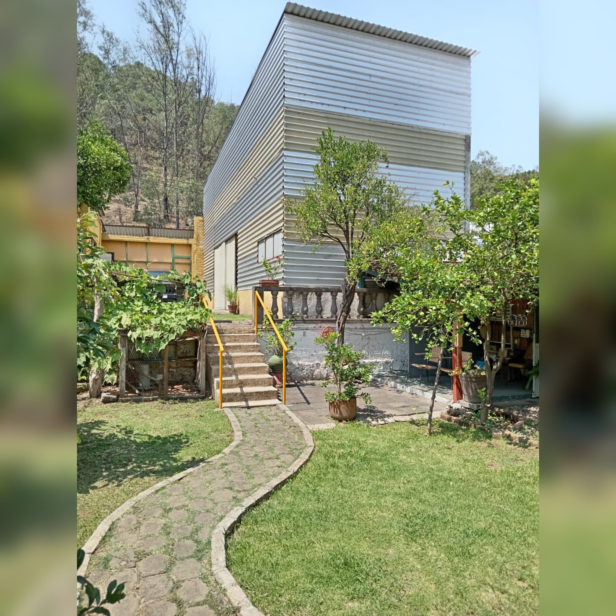 INMUEBLE EN LIBRAMIENTO SUR ZINAPÉCUARO MICHOACÁN