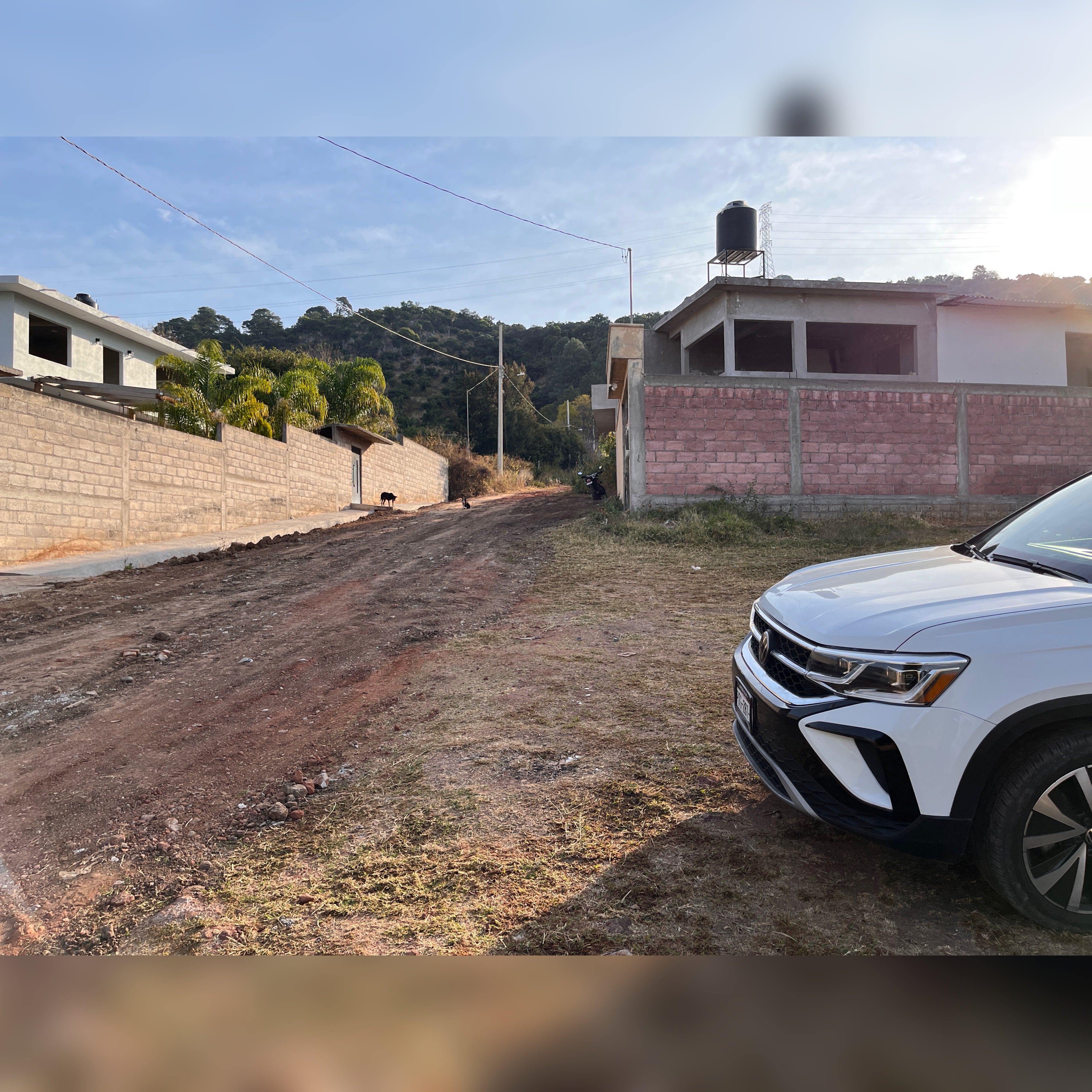 TERRENO EN COLONIA LOS PINOS ZINAPÉCUARO MICHOACÁN