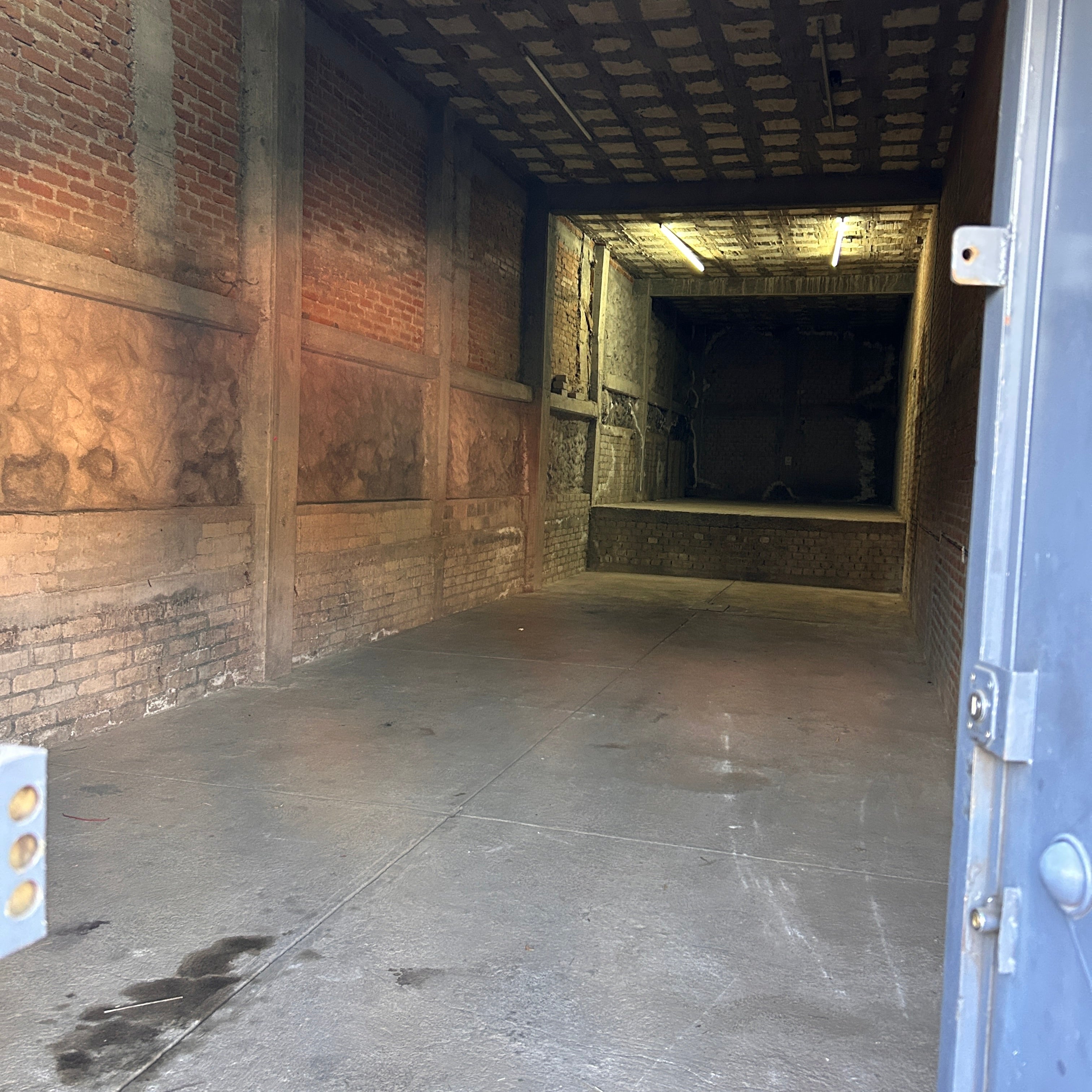 BODEGA EN ZINAPÉCUARO • A 200 METROS DE CARRETERA FEDERAL